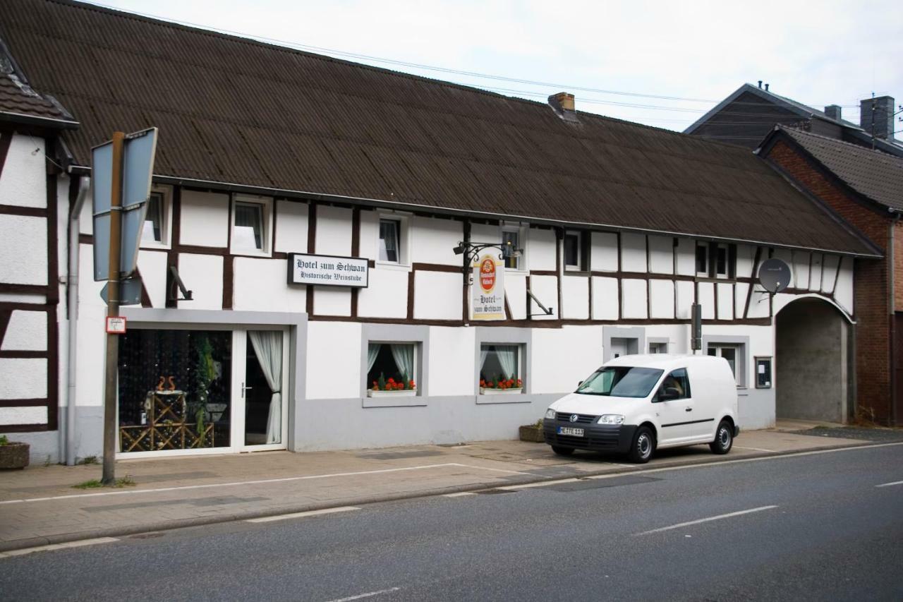 Hotel Zum Schwan Weilerswist Exterior photo