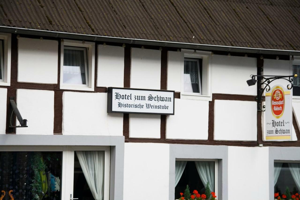 Hotel Zum Schwan Weilerswist Exterior photo